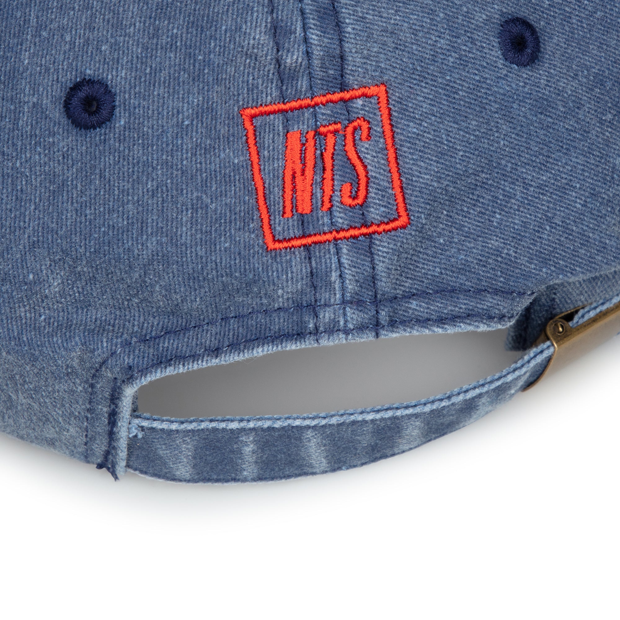 NTS RADIO - CRAMMED DISCS X NTS NO GURU HOLDS ME CAP - DENIM