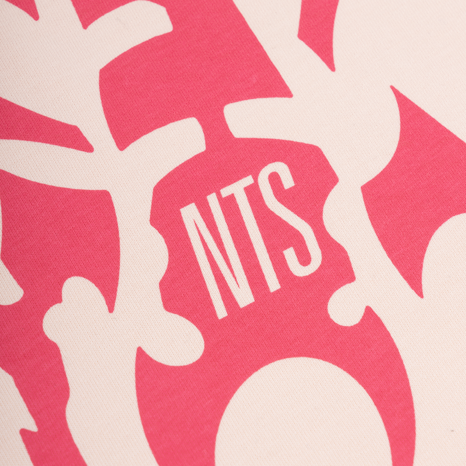 NTS RADIO - Scorpion Tee - Pink